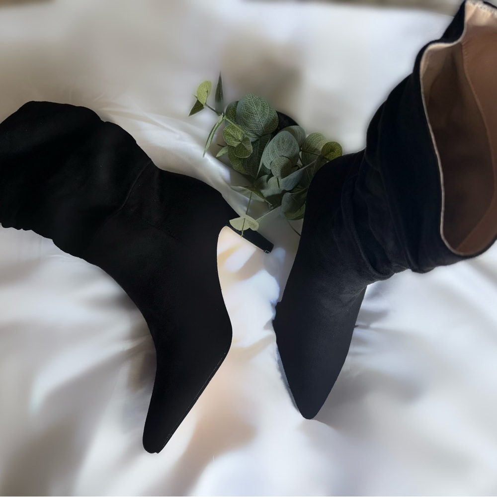 Elegant Black Women's Boots
